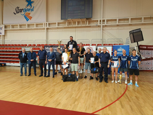 podium drużynowe