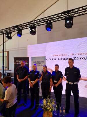 policjanci na prelekcji