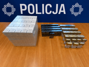 zabezpieczone przez policjantów nielegalne papierosy