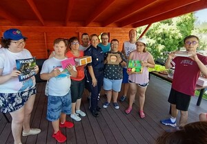 Spotkanie z podopiecznymi Promyka podopieczni prezentują gry edukacyjne