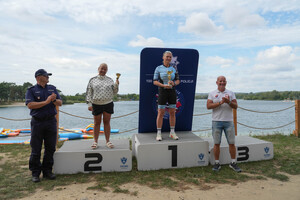 podium zawodów. dekoracja uczestników