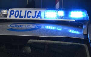 radiowóz z lampa błyskową