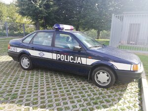 Fałszywy radiowóz z numerem bocznym R393