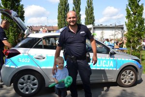 policjanci podczas akcji profilaktycznej