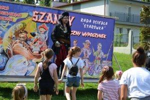 policjanci podczas akcji profilaktycznej