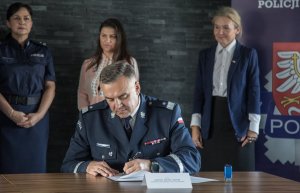podpisanie umowy z Małopolskim inspektoratem ochrony środowiska