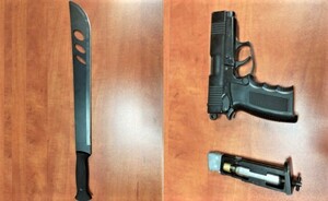 maczeta i wiatrówka