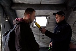 stanowisko organizacyjne KWP w Krakowie. Poborowi czekają na swoją kolej