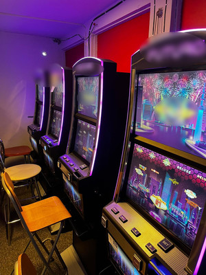 Zabezpieczone automaty do nielegalnych gier hazardowych.