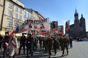 pochód w Narodowy Dzień Pamięci Żołnierzy Wyklętych w Krakowie