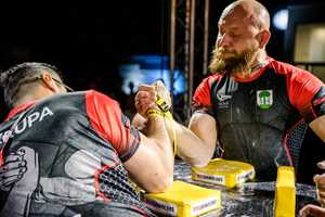 zdj. walka zawodników