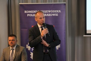 Naczelnik Wydziału PG w Krakowie prowadzący wyjkład