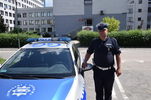 zdjęcie funkcjonariusza