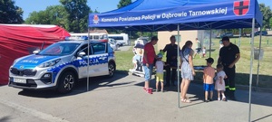 stoisko profilaktyczne i radiowóz