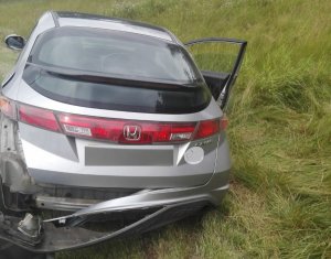 Honda Civic z uszkodzonym zderzakiem tylnym