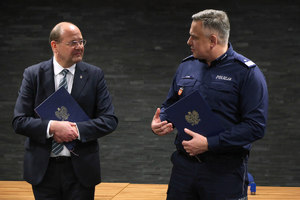 nadinsp. Michał Ledzion, Komendant Wojewódzki Policji w Krakowie oraz Prorektor ds. Współpracy Uniwersytetu Ekonomicznego prof.dr hab. Piotr Buła.
