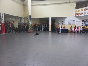 Wieliccy i krakowscy policjanci uczestniczyli w dnia otwartych Szkoły w Niepołomicach 2