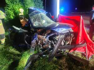 Zniszczony samochód