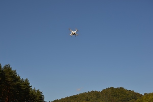 Dron służbowy- Prowadzenie poszukiwań z powietrza