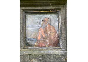 Obraz Św. Eliasza Proroka z Karmelu z uszkodzeniami od uderzeń siekierą