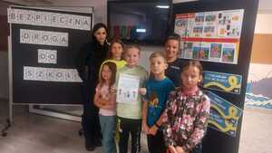 Spotkanie policjantek z dziećmi ze Szkoły Podstawowej nr 2 w Niepołomicach 3