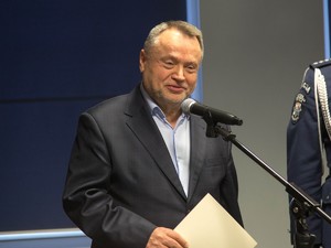 przemawiający Wiceprezydent Krakowa prof. Kulig