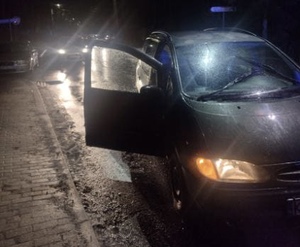 skradziony ford na ulicy