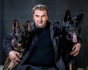 przewodnik z psami służbowymi