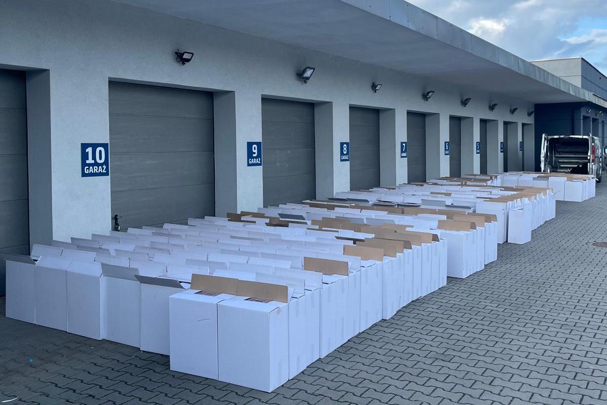 Zabezpieczenie 3,5 miliona sztuk papierosów bez polskich znaków akcyzy