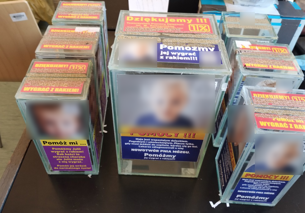 Krakowscy policjanci zatrzymali trzy osoby, które zdefraudowały ponad 3 miliony złotych zebrane na pomoc dzieciom
