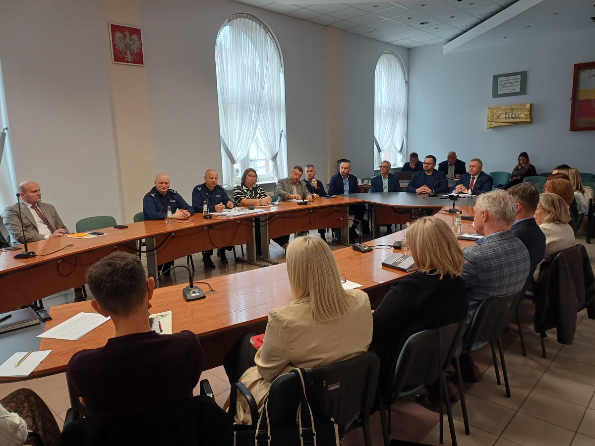 Spotkania policji z dyrektorami szkół w powiecie gorlickim